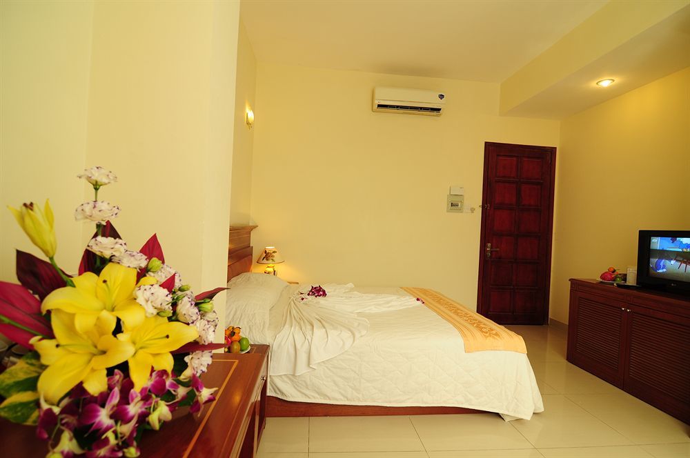Khach San Phuoc Loc Tho 2 - 福禄寿 Hotel Ho Chi Minh City Bagian luar foto